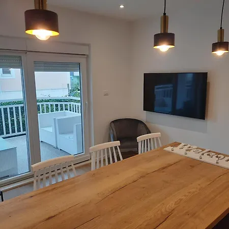 Apartment Holiday & Split