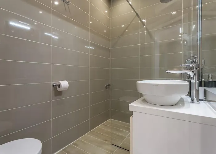 & Apartman *