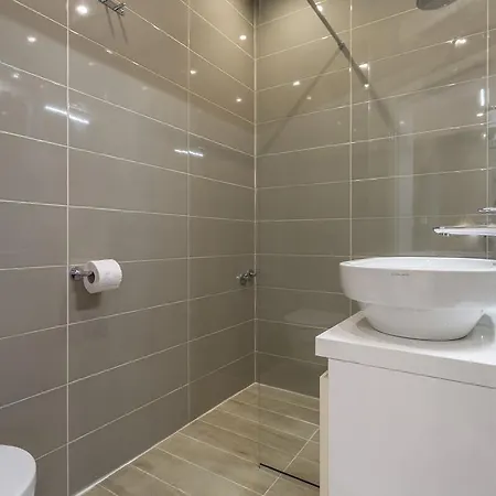 & Apartamento *
